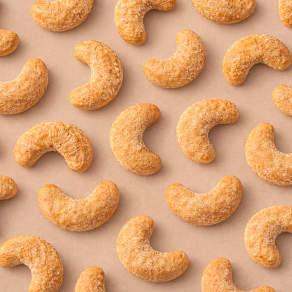 Munch Craft Salted Caramel Cashews: Air-Roasted, Extra Crunchy (4.4 oz Pantry Bags)